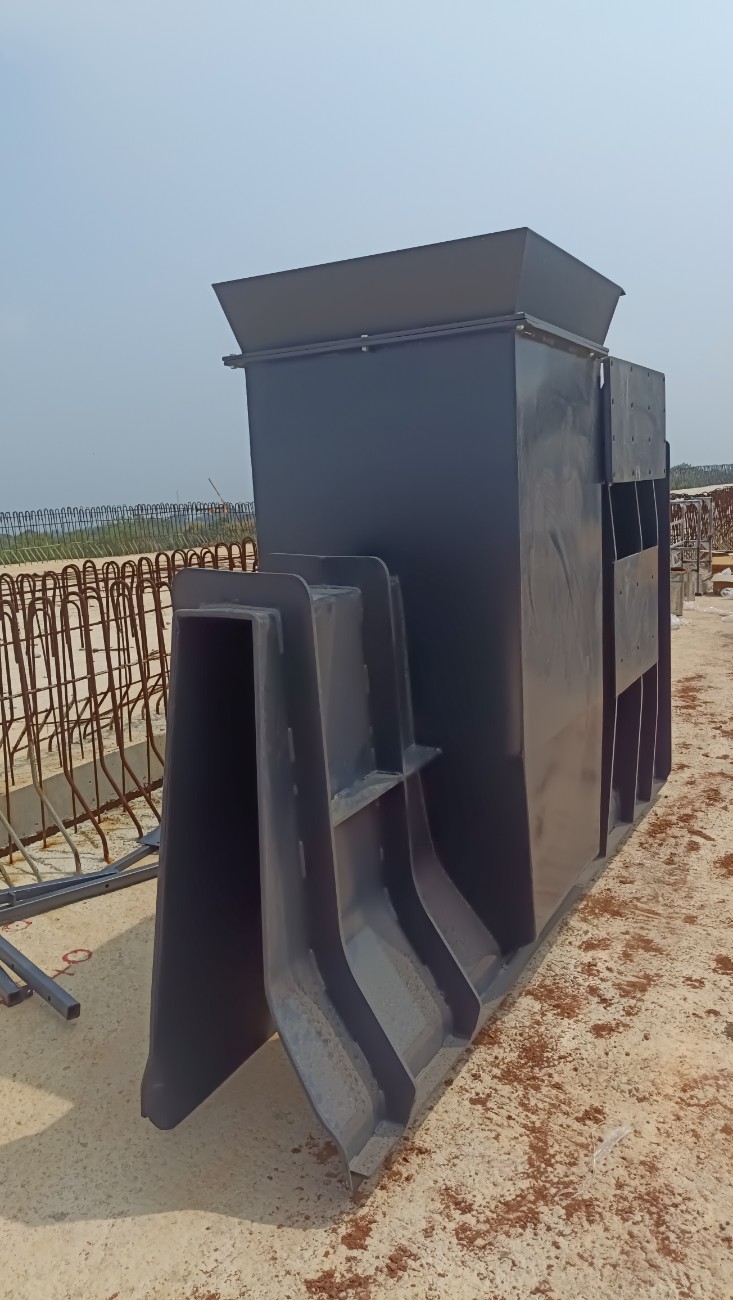 Siddhivinayak NEW JERSEY MOULD DESIGN SLIPFORM PAVER