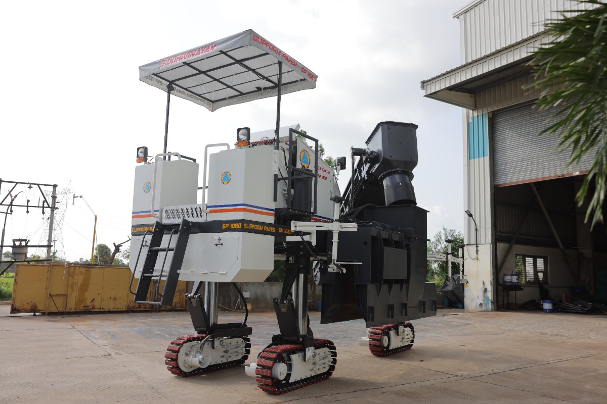 Siddhivinayak OFFSET SLIPFORM PAVER SP 1080